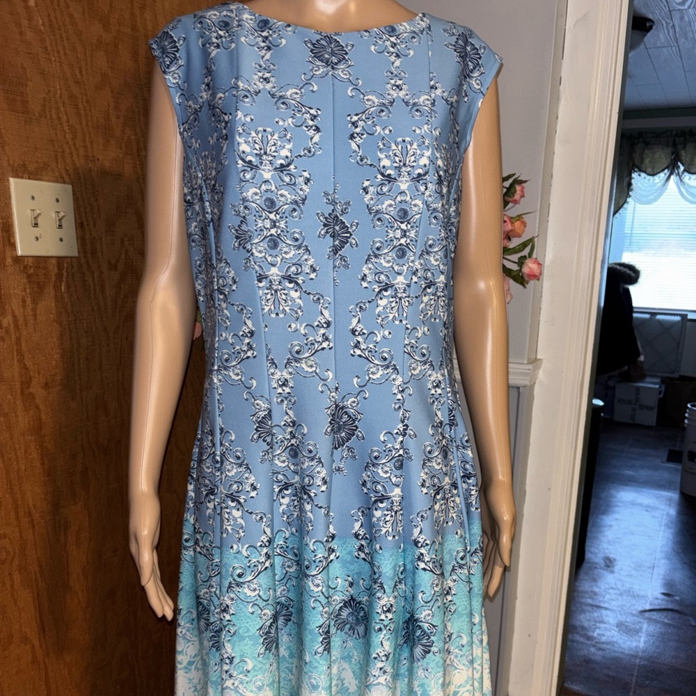 J. Taylor Blue Patterned Sleeveless Dress Size 14
